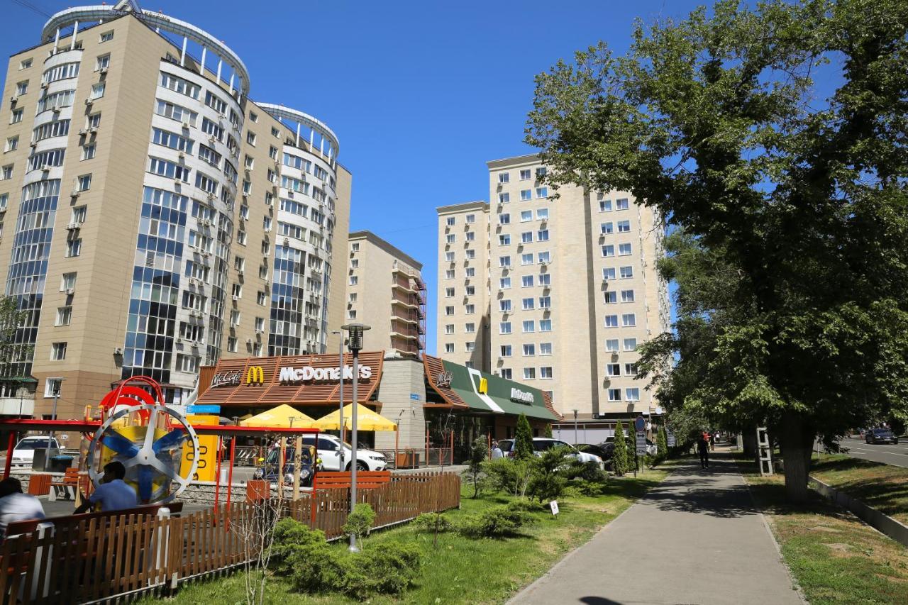 Adt Apartments Almaty Extérieur photo